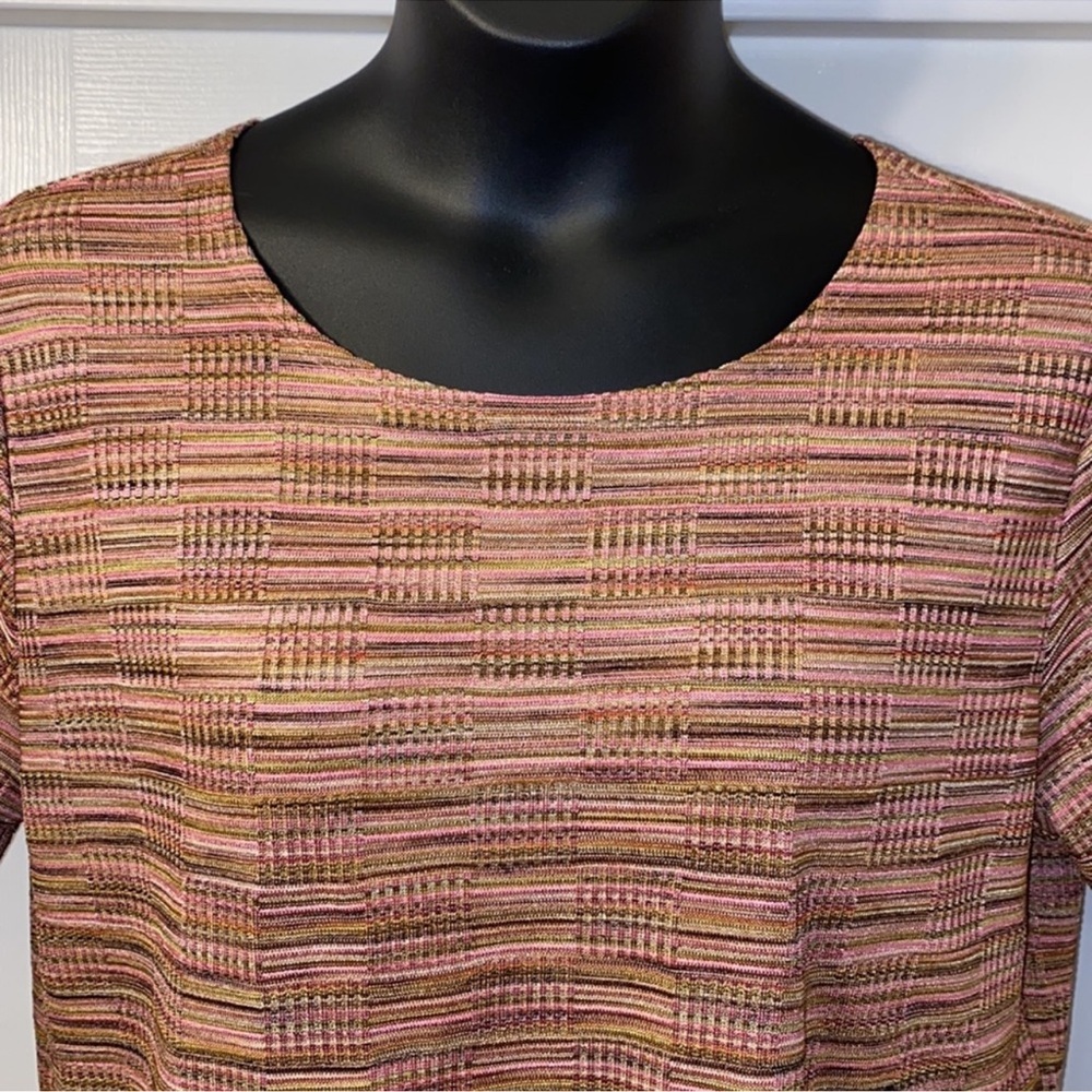 JM Woman Collection Texture Patch-Pattern Blouse - Picture 2 of 4